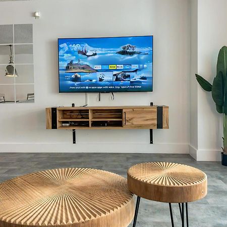Elegant Centric Vibrant Pool Jacuzzi Free Parking Apartment Miami Exterior foto