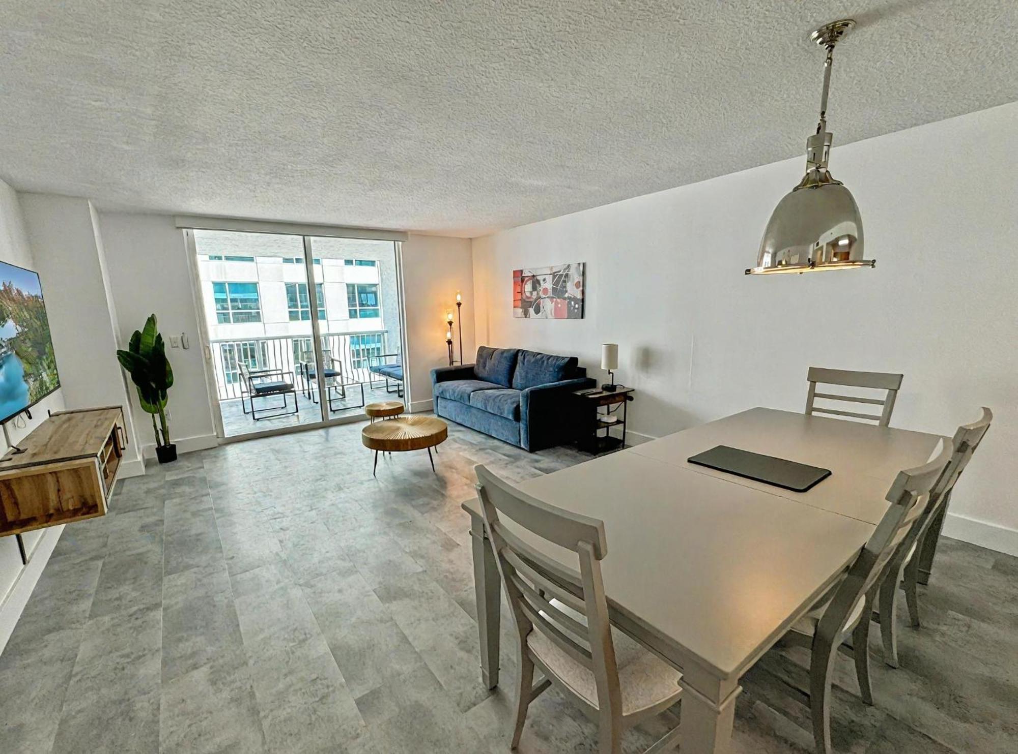 Elegant Centric Vibrant Pool Jacuzzi Free Parking Apartment Miami Exterior foto