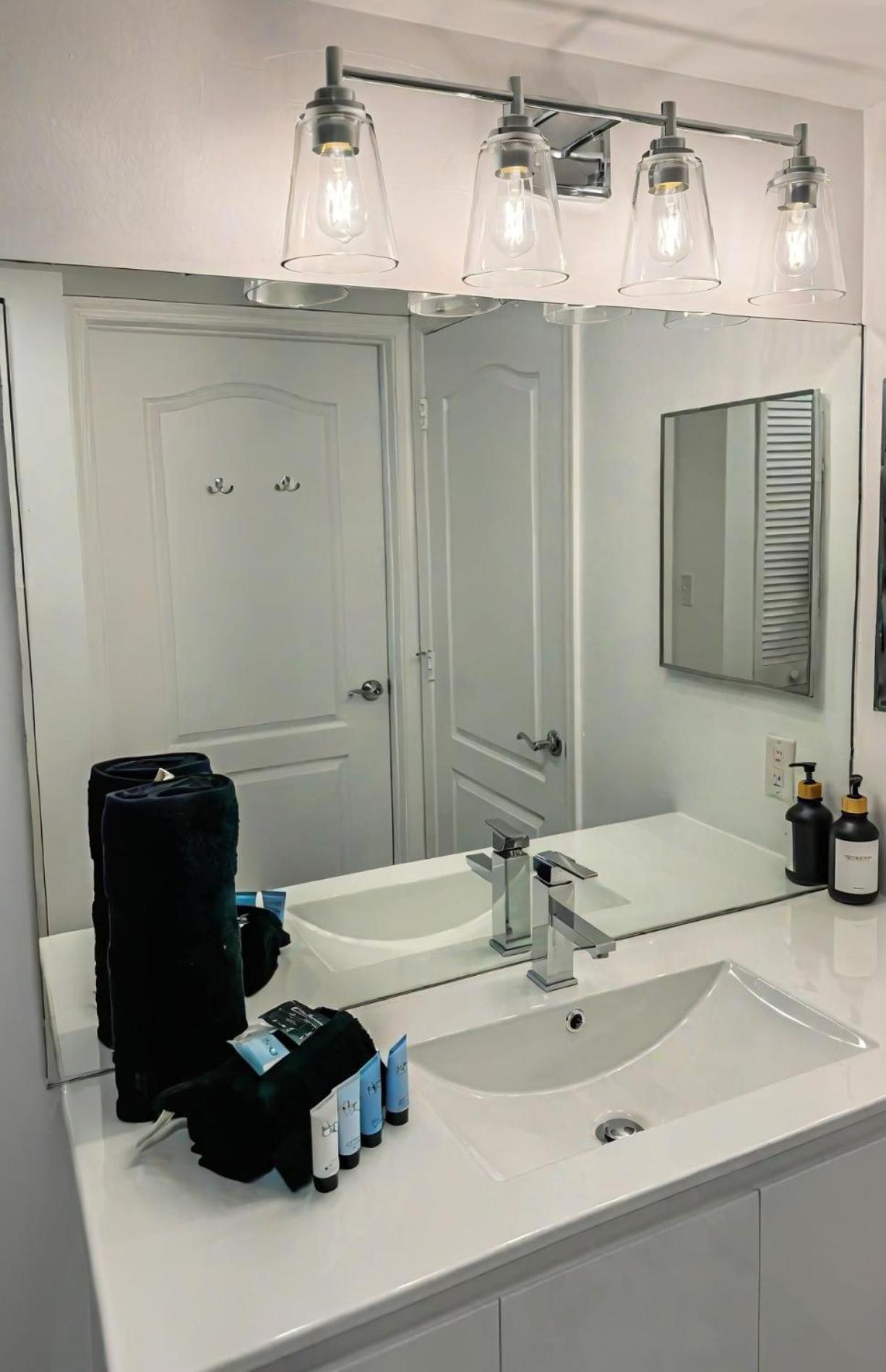 Elegant Centric Vibrant Pool Jacuzzi Free Parking Apartment Miami Exterior foto
